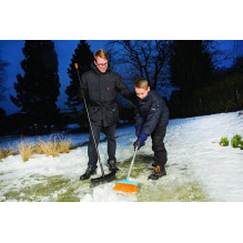 Vaikiška lauko šluota MY FIRST FISKARS™ Vaikiška lauko šluota MY FIRST FISKARS™