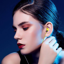 iKaku KSC-379 Universal Lightweight HiFi In-Ear Headphones 3.5mm with Microphone 1.2m Yellow iKaku KSC-379 Universal Lightweight HiFi In-Ear Headphones 3.5mm with Microphone 1.2m Yellow
