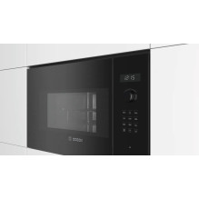 „Bosch Serie 6 BEL554MB0“ mikrobangų krosnelė, įmontuojama, kombinuota, 25 l, 900 W, juoda, nerūdijantis plienas
