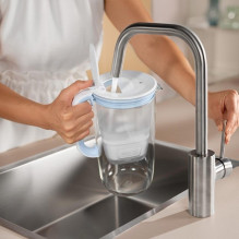 „Brita Glass+“ filtro ąsotis su 2 „MaxtraPro PP“ kasetėmis (mėlynas, 2,5 l)