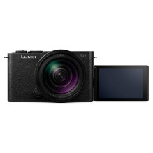 Panasonic Lumix DC-S9H + LUMIX S 28-200mm F / 4-7.1 Macro OIS (Leica L) (DC-S9+S-R28200) (Jet Black)