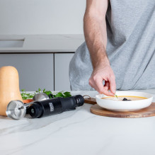 Rankinis trintuvas Black+Decker BXHBA1501E