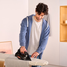 Steam iron Black+Decker BXIR3000E (3000W black)