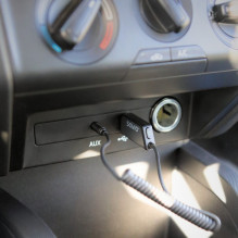 Savio TR-16 siųstuvo AUX adapteris su laisvų rankų funkcija, „Bluetooth 5.3“, „Google Assistant“ / „Siri“ Savio TR-16 siųstuvo AUX adapteris su laisvų rankų funkcija, „Bluetooth 5.3“, „Google Assistant“ / „Siri“