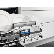 „Electrolux EEC87600W“