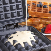 Petra PT2249TFVDE Deep Fill Waffle maker Petra PT2249TFVDE Deep Fill Waffle maker