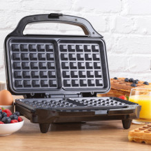Petra PT2249TFVDE Deep Fill Waffle maker Petra PT2249TFVDE Deep Fill Waffle maker