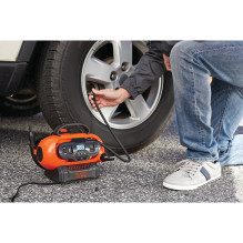 Black &amp; Decker BDCINF18N-QS air compressor 160 l / min AC / Cigar lighter
