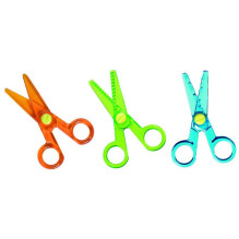 Scissors Crayola, blue / red / green Scissors Crayola, blue / red / green
