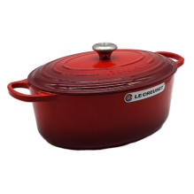 Cookware - Le Creuset Signature Frying Pan 8.9L Oval Enameled Cast Iron Cherry Red Cookware - Le Creuset Signature Frying Pan 8.9L Oval Enameled Cast Iron Cherry Red