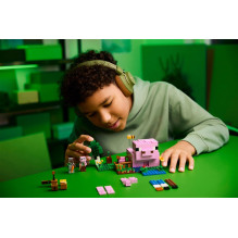 LEGO® Minecraft The Baby Pig House 21268, 238 vnt. LEGO® Minecraft The Baby Pig House 21268, 238 vnt.