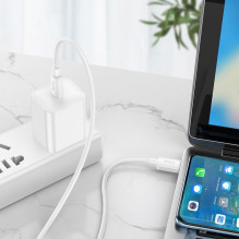 USB C laidas į USB C Hoco 3A 60W 1 m X96 baltas