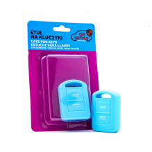 Jasnoniebieskie etui...