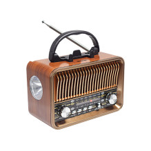 Tracer 47774 RTX200 ShockWave FM radijas Tracer 47774 RTX200 ShockWave FM radijas