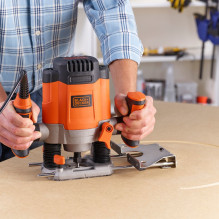„Black Decker KW1200EKA-QS“ freza / žoliapjovė Juoda, pilka, oranžinė