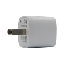 Evelatus Evelatus QuickVolt Adapter 20W USA / CN White Evelatus Evelatus QuickVolt Adapter 20W USA / CN White