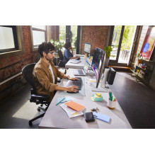 HP serijos 7 Pro 37,5 colio WQHD+ Thunderbolt 4 monitorius – 738pu