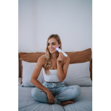 Beautifully Glossy Acne Young