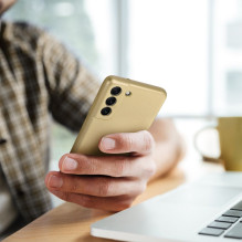 „Samsung S25 EDGE“ metalinio aukso spalvos dėklas „Samsung S25 EDGE“ metalinio aukso spalvos dėklas