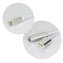 Adapteris AUX 2in1 Lightning (vyras) į Lightning (lizdas) / Jack 3,5 mm (lizdas), sidabrinis Adapteris AUX 2in1 Lightning (vyras) į Lightning (lizdas) / Jack 3,5 mm (lizdas), sidabrinis