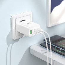 Telefono įkroviklis Hoco 2 x USB C + USB A QC3.0 PD 3A 35W N33 baltas