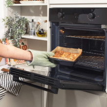 Salter BW14176 100% Recycled Carbon Steel 21cm Square Pan