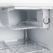 Adler AD 8096w Freestanding undercounter refrigerator White