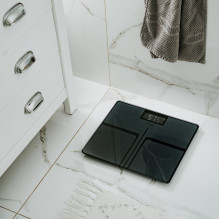 Bathroom scale ADLER AD 8194s STRIPES rechargeable USB-C Black Bathroom scale ADLER AD 8194s STRIPES rechargeable USB-C Black