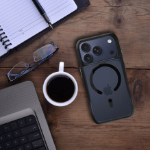 ROAR case SLIM DEFENDER compatible with MagSafe for IPHONE 17 black
