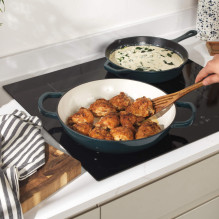 Salter BW13772GR Chester 2.8L Shallow Cast Iron Casserole Pot 30 cm, Green