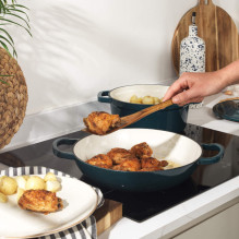 Salter BW13772GR Chester 2.8L Shallow Cast Iron Casserole Pot 30 cm, Green