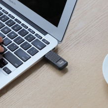 USB atmintinė 32GB USB 2.0 (USB A) Hoco UD6 juoda