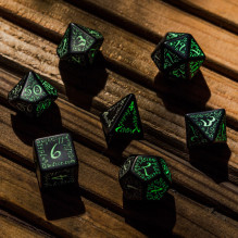 Elvish kauliukų rinkinys juodos ir fluorescencinės sp šviečia tamsoje Elvish kauliukų rinkinys juodos ir fluorescencinės sp šviečia tamsoje