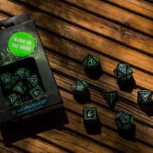 Elvish kauliukų rinkinys juodos ir fluorescencinės sp šviečia tamsoje Elvish kauliukų rinkinys juodos ir fluorescencinės sp šviečia tamsoje