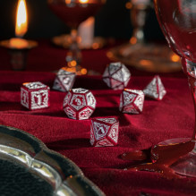 Bloodsucker Scarlet RPG kauliukų rinkinys Q-WORKSHOP