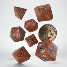The Witcher Geralt kauliukų rinkinys karamelinės ir sidabrinės sp The Witcher Geralt kauliukų rinkinys karamelinės ir sidabrinės sp
