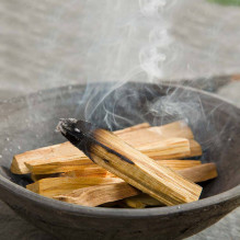 Žaliojo medžio Palo Santo lazdelės smilkymui 100g Ancient Wisdom