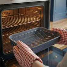 Russell Hobbs RH04097 Nightfall Stone Roaster And Rack