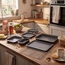 Russell Hobbs RH03903 Stacking 7 Piece Bakeware Set