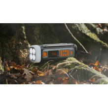 Adler AD 1920 avarinis radijas su saulės baterija / alkūniniu velenu / išorine baterija, 4500 mAh, juodas