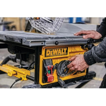 DeWALT DWE7492-QS