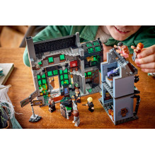 LEGO Harry Potter rinkinys - LEGO Harry Potter 76471 Knockturn Alley Wizarding Shops 788 Pieces 8 Minifigures Multicolor