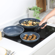 Russell Hobbs RH03293EU7 Nightfall Stone 4-Piece Smart Clip Fry Pan Set Russell Hobbs RH03293EU7 Nightfall Stone 4-Piece Smart Clip Fry Pan Set