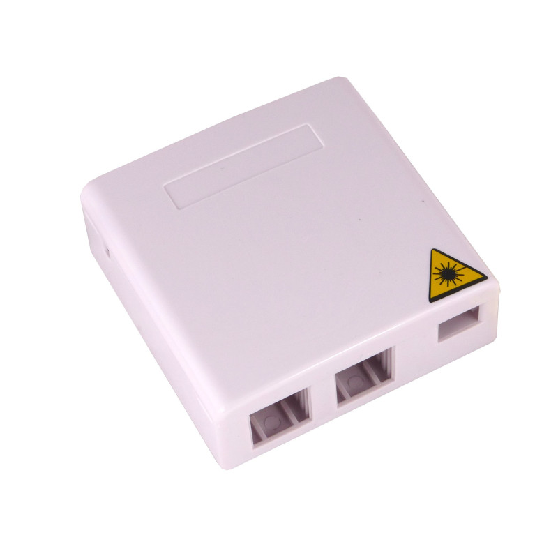 Sieninis lizdas 2 šviesolaidžiams, 1 SC simplex adapteris / 1 LC duplex adapteris, 1 RJ45 / RJ11