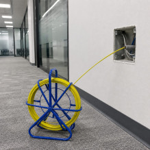 Cable pulling device - Tug...