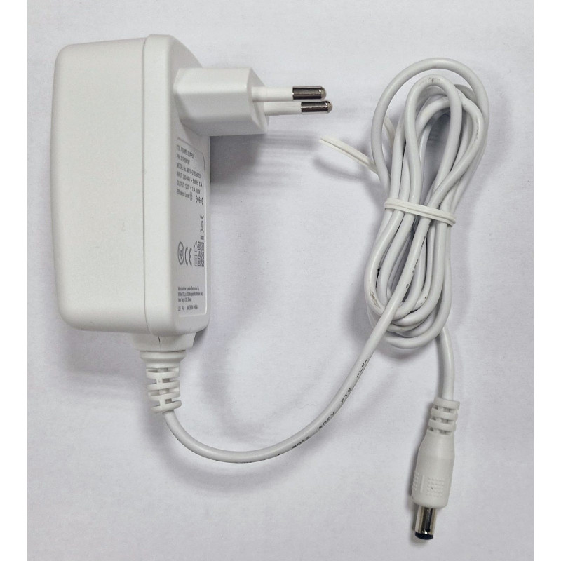Maitinimo šaltinis 18W 12VDC 1.5A jungtis 5.5 / 2.1 lizdas kištukas baltas