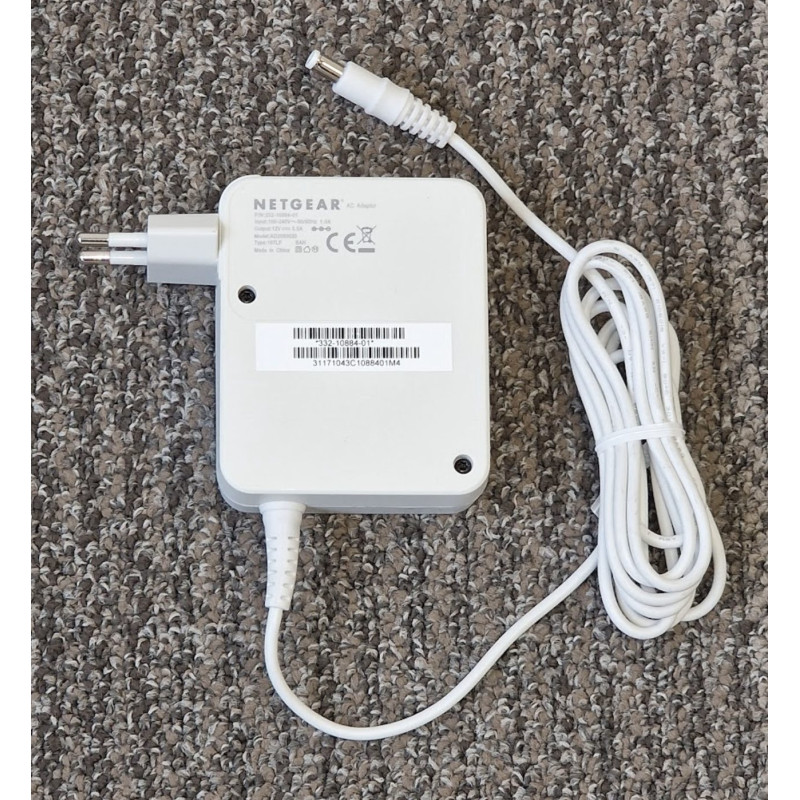 Maitinimo šaltinis 42W 12VDC 3.5A, jungtis 5.5 / 2.1 mm, kištukinis lizdas, baltas