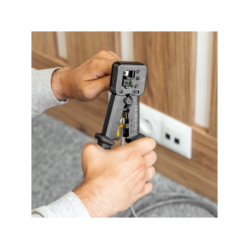 Crimping tool for EASY RJ45 feed-through plugs (EZ-RJ45 type)