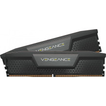 „Corsair Vengeance Black“...