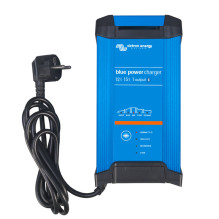 Blue Smart IP22 Charger 12 / 15 (1)